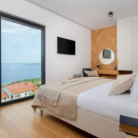 House Almost On Seafront, With Large Garden And Swimming Pool In Porto-vecchio Apartment *