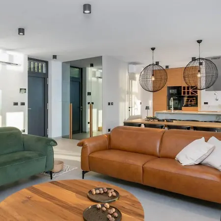 House Almost On Seafront, With Large Garden And Swimming Pool In Porto-vecchio Apartment *